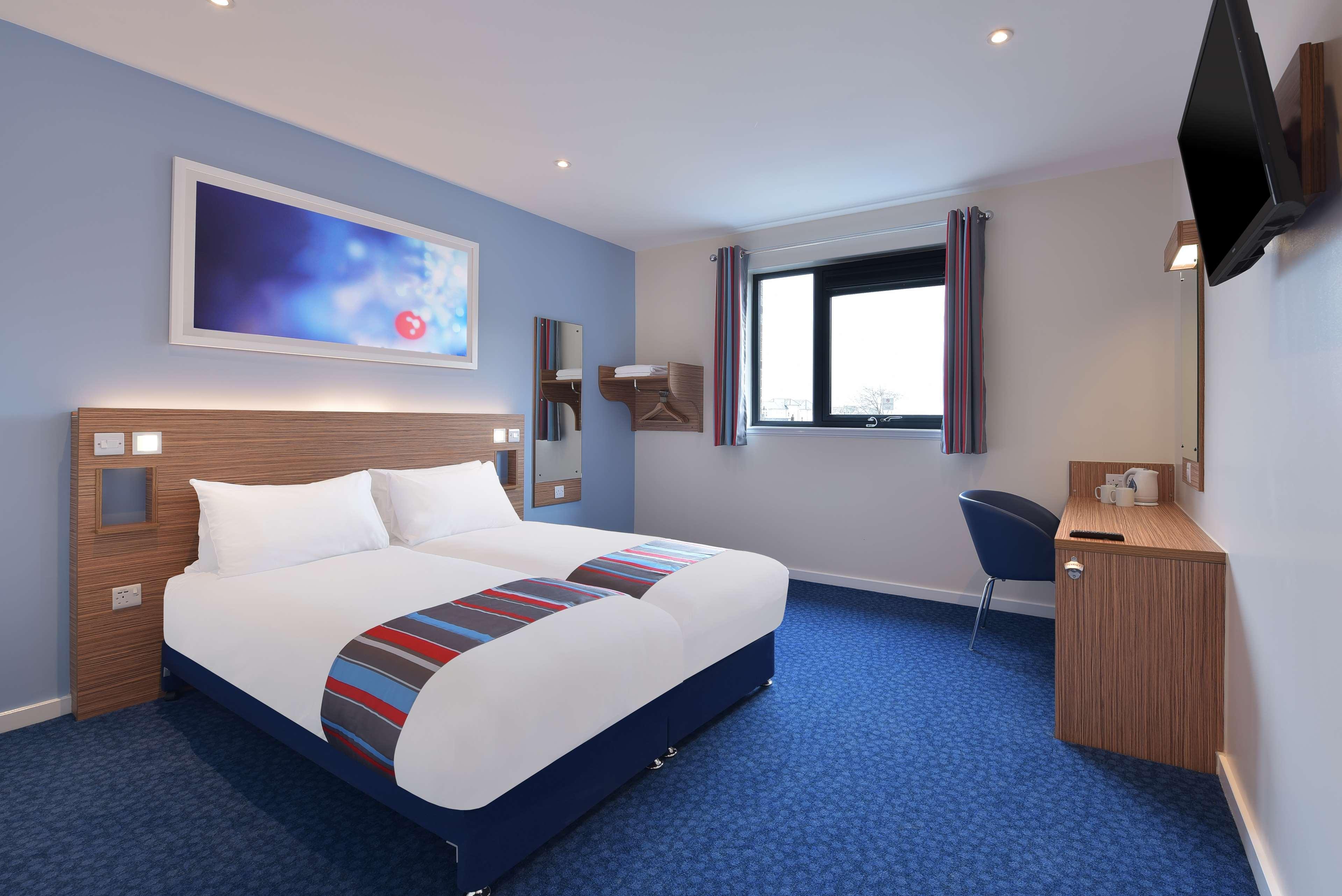 Travelodge Dublin Phoenix Park Каслнок Экстерьер фото