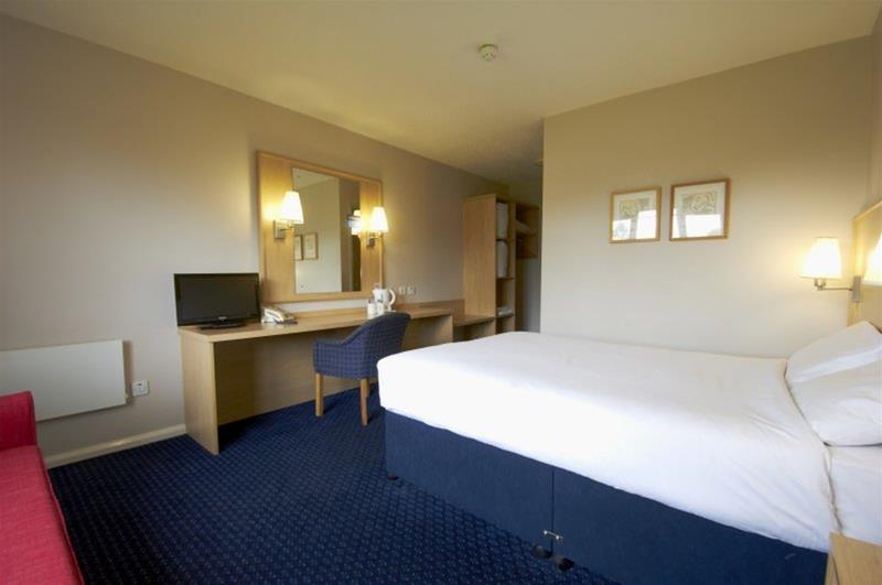 Travelodge Dublin Phoenix Park Каслнок Экстерьер фото